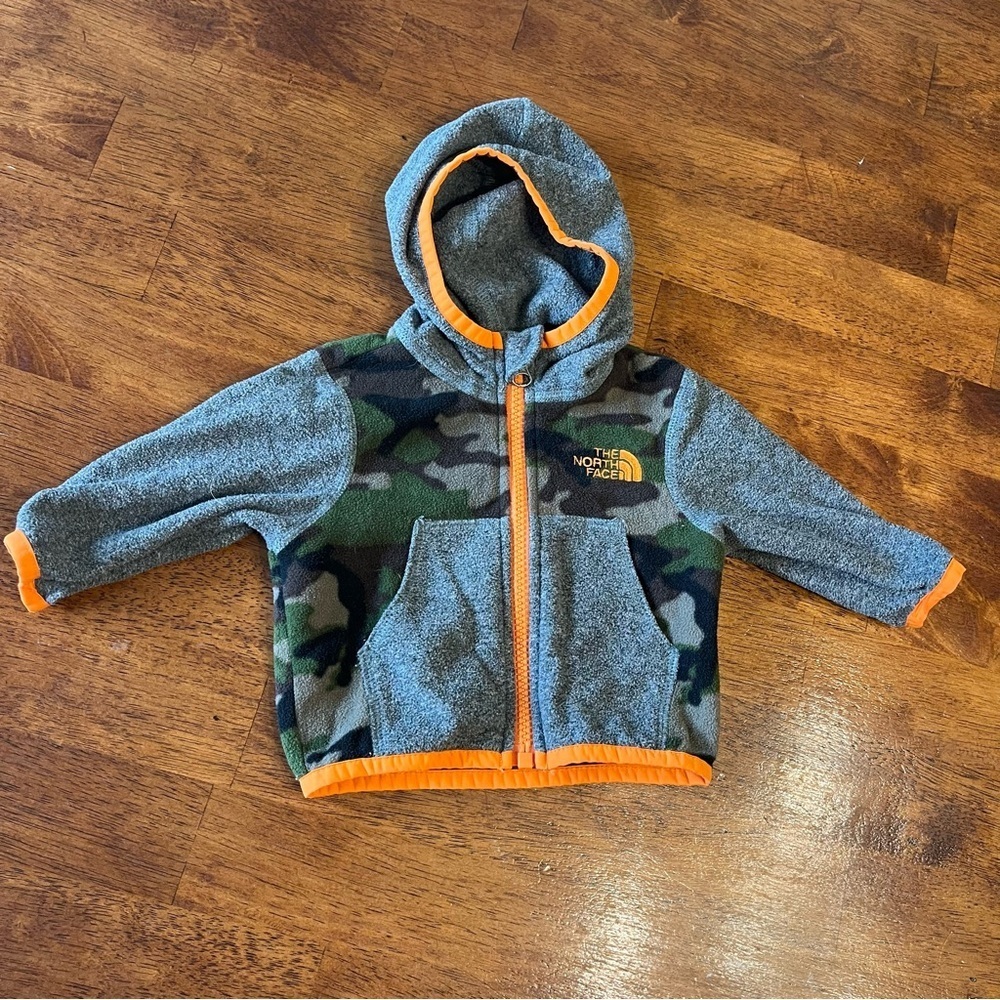 The North Face Infant fleece Jacket - Orange gray camo size 0-3 months